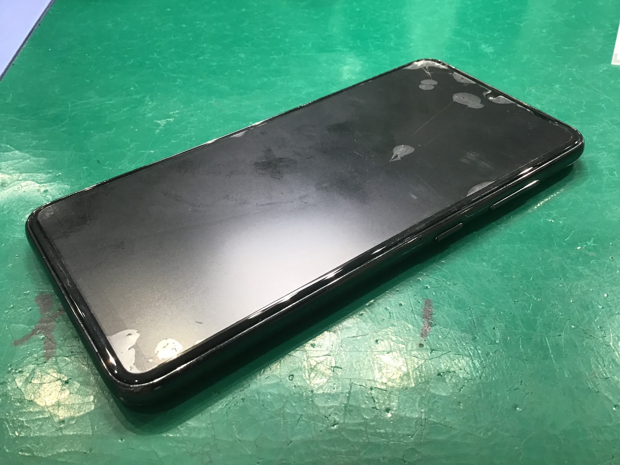 Galaxy A20の修理はデータそのまま・最短即日修理のスマホ修理工房中野ブロードウェイ店にご相談ください！！